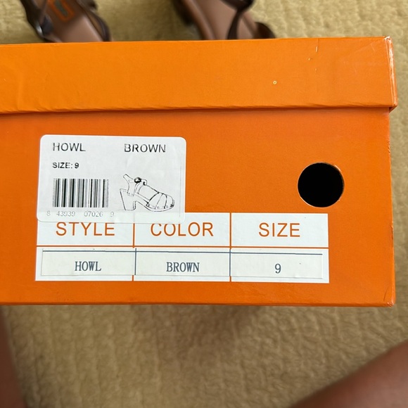 Miz Mooz Women’s Howl Leather T-strap Sandal Size 9 - Picture 10 of 10